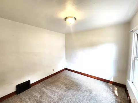 Bedroom - 1198 E Bluff St, Marseilles, IL 61341 photo 2 of 3