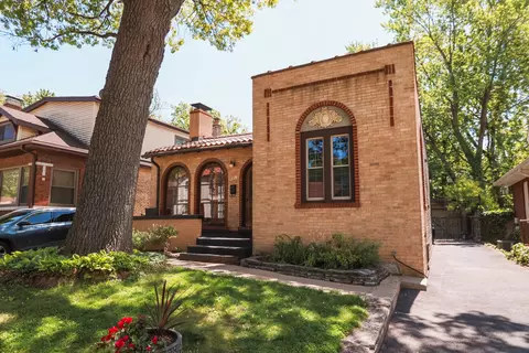 1729 W Beverly Glen Pkwy, Chicago, IL 60643