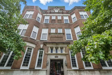 2212 N Campbell Ave #1D, Chicago, IL 60647