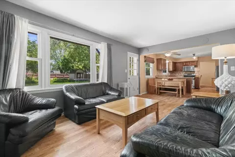 391 Northgate Rd, Lindenhurst, IL 60046 photo 15