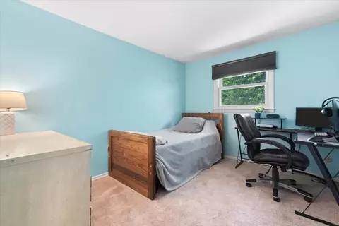 391 Northgate Rd, Lindenhurst, IL 60046 photo 22