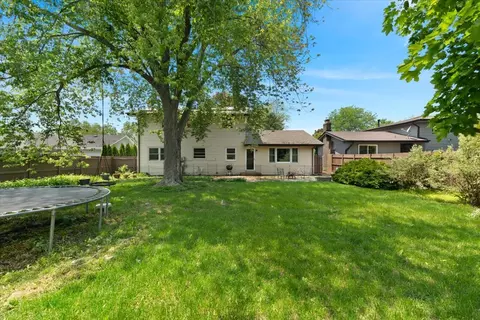 391 Northgate Rd, Lindenhurst, IL 60046 photo 30
