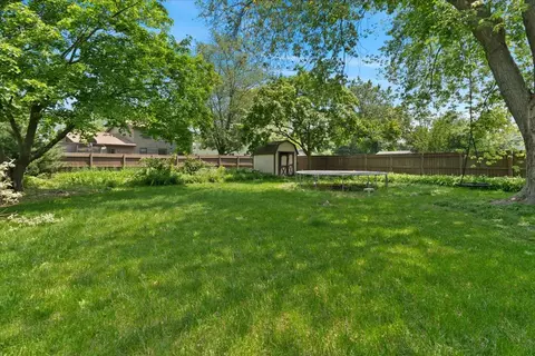 391 Northgate Rd, Lindenhurst, IL 60046 photo 27