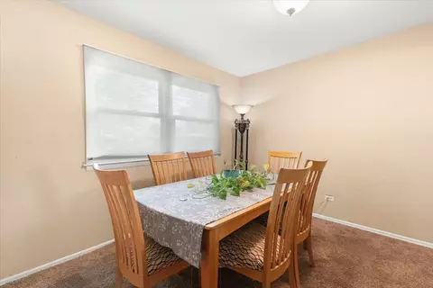 391 Northgate Rd, Lindenhurst, IL 60046 photo 10