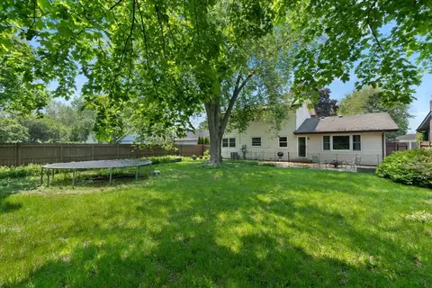 391 Northgate Rd, Lindenhurst, IL 60046 photo 29