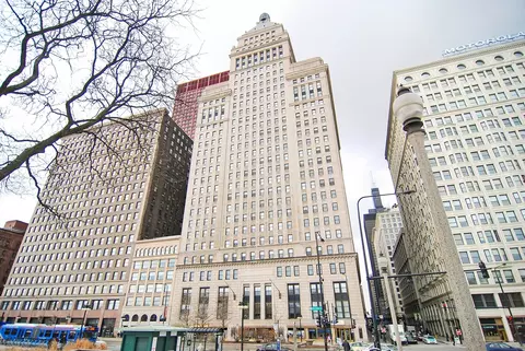 310 S Michigan Ave #2001, Chicago, IL 60604