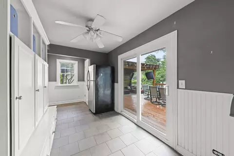 Entry Way - 109 E 14th Ave, Naperville, IL 60563 photo 3 of 3