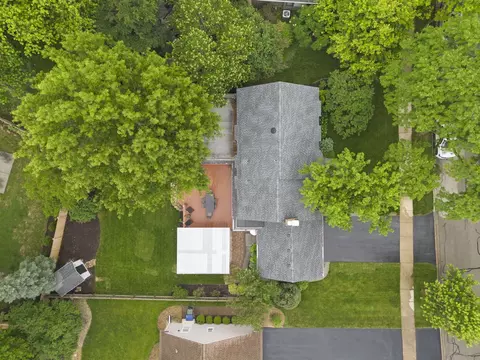 View/Area - 109 E 14th Ave, Naperville, IL 60563 photo 1 of 9