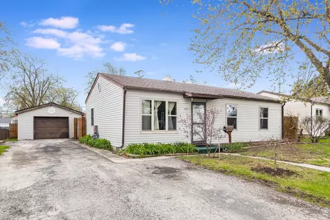 431 Montrose Dr, Romeoville, IL 60446