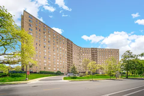 6833 N Kedzie Ave #1203, Chicago, IL 60645