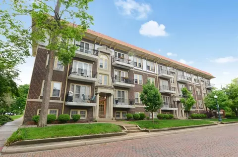 410 N Prairie St #15, Champaign, IL 61820