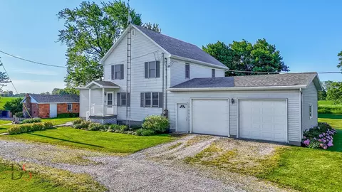 Exterior - 33522 E 3300 North Rd, Reddick, IL 60961 photo 5 of 10