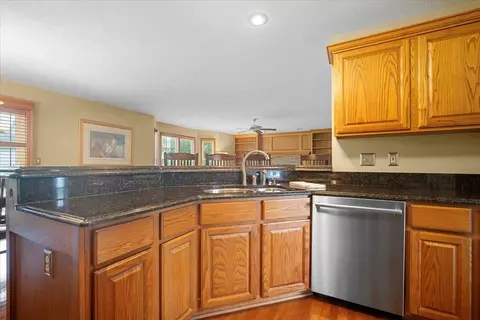 3217 Eagle Crest Rd, Bloomington, IL 61704 photo 9