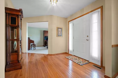3217 Eagle Crest Rd, Bloomington, IL 61704 photo 10