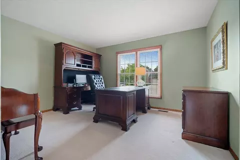 3217 Eagle Crest Rd, Bloomington, IL 61704 photo 5