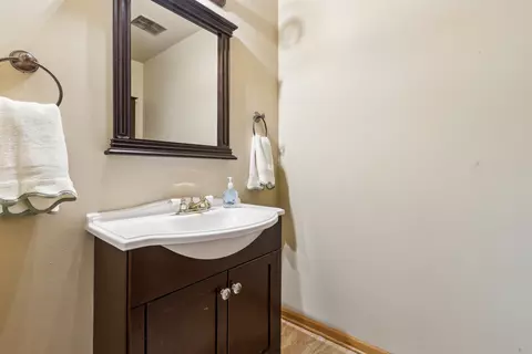 719 Coral Ave, Bartlett, IL 60103 photo 6