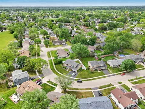 719 Coral Ave, Bartlett, IL 60103 photo 20