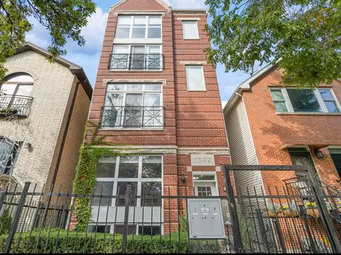 1632 W Erie St #3, Chicago, IL 60622