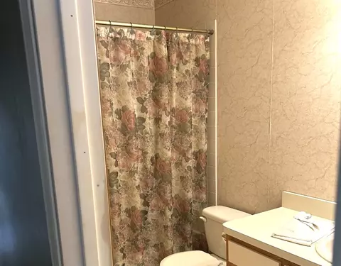 Bath - 710 Buffalo Dr, Minooka, IL 60447 photo 1 of 2