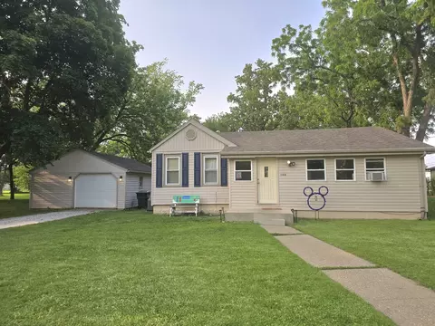 108 E Washington St, Ashkum, IL 60911