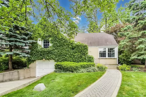 433 S Dunton Ave, Arlington Heights, IL 60005