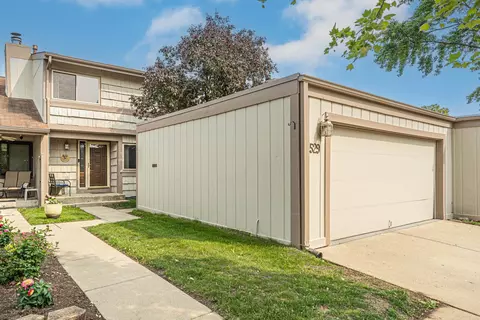 529 Yosemite Ct, Roselle, IL 60172
