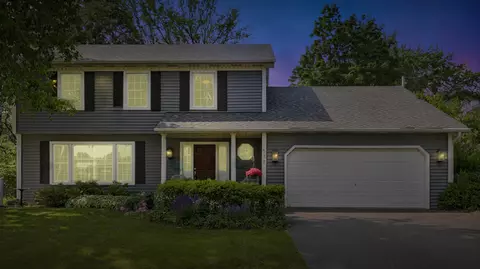 Exterior - 533 Warwick Dr, Naperville, IL 60565 photo 2 of 2
