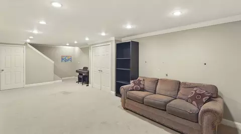 Living - 533 Warwick Dr, Naperville, IL 60565 photo 3 of 3