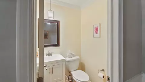 Bath - 533 Warwick Dr, Naperville, IL 60565 photo 1 of 2
