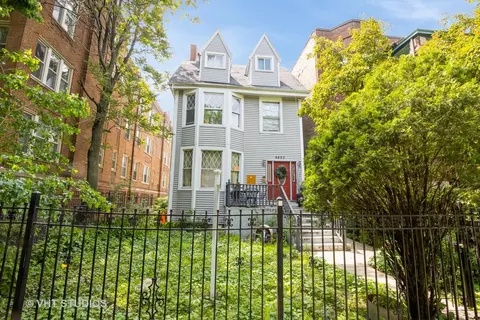 4652 N Magnolia Ave, Chicago, IL 60640