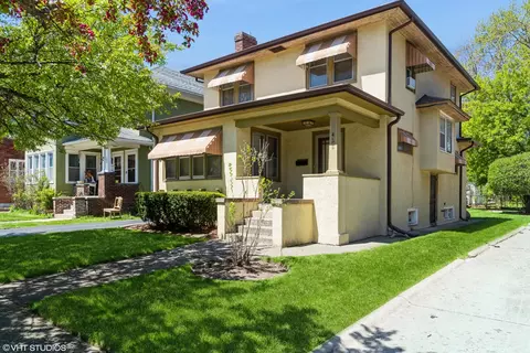 428 Hull Ct, Waukegan, IL 60085