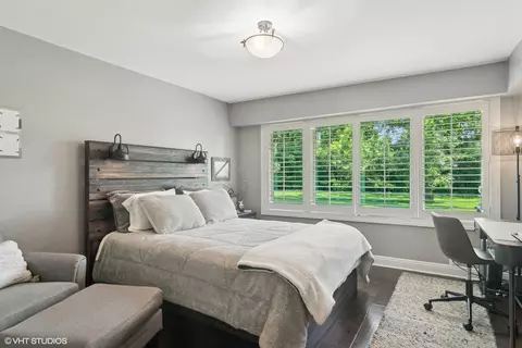 Bedroom - 231 N Forest Ct, Addison, IL 60101 photo 3 of 3