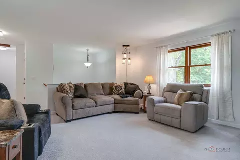 808 Peter St, Mchenry, IL 60050 photo 6
