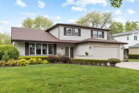 1452 Hemlock Knoll Ter, Northbrook, IL 60062