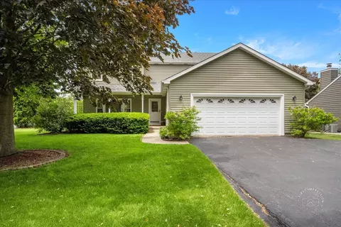 507 Sioux Dr, Batavia, IL 60510