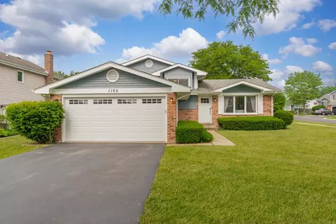 1122 N Cardinal Dr, Palatine, IL 60074