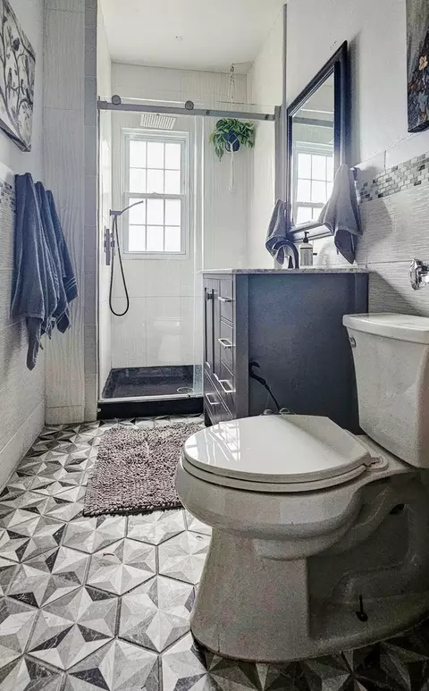 Bath - 515 E Main St, Amboy, IL 61310 photo 1 of 1