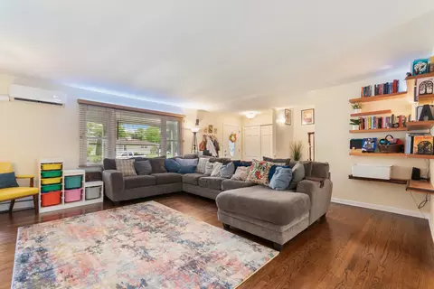 Living - 947 Carol Ave, Elgin, IL 60123 photo 1 of 3