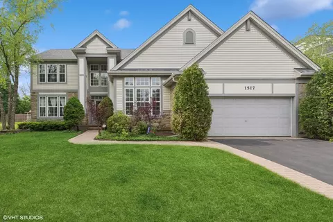 1517 Nathan Ln, Libertyville, IL 60048