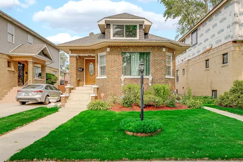 2033 S 11th Ave, Maywood, IL 60153