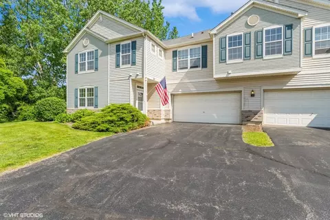 631 Bridle Ct #631, Lakemoor, IL 60051
