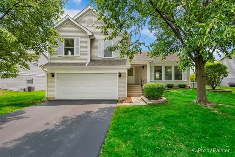 2121 Baldwin Ln, Hanover Park, IL 60133