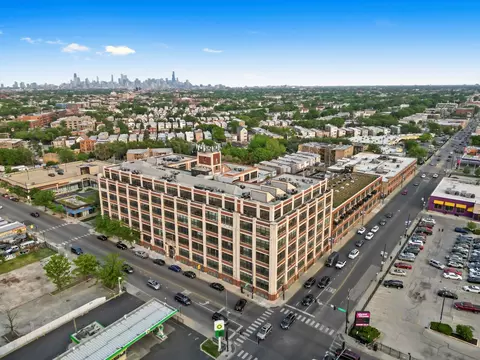 3963 W Belmont Ave #518, Chicago, IL 60618