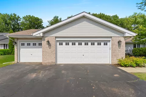 Other - 10556 Meadowsweet Ln, Roscoe, IL 61073 photo 1 of 6