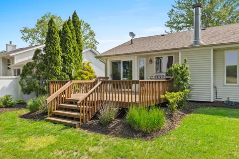 Exterior - 10556 Meadowsweet Ln, Roscoe, IL 61073 photo 4 of 4