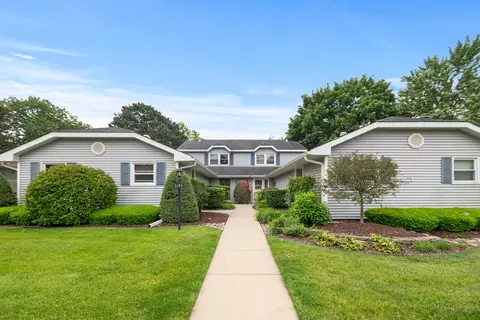 5329 Woodland Dr #1B, Oak Forest, IL 60452
