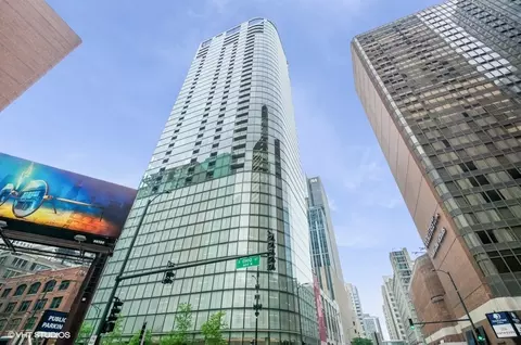 600 N Fairbanks Ct #1707, Chicago, IL 60611