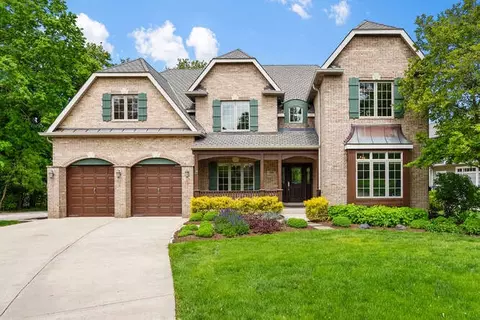 808 Maple Ave, Downers Grove, IL 60515