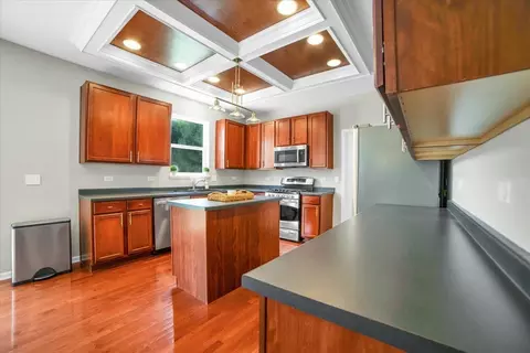2585 Lambert Dr, Aurora, IL 60503 photo 4