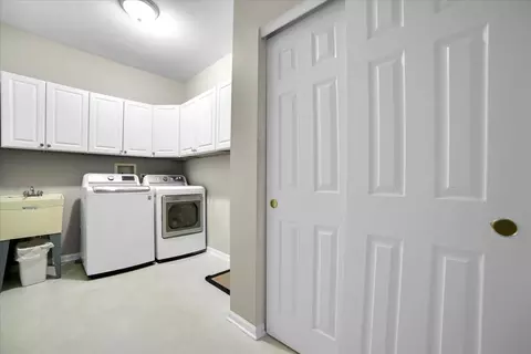 2585 Lambert Dr, Aurora, IL 60503 photo 36